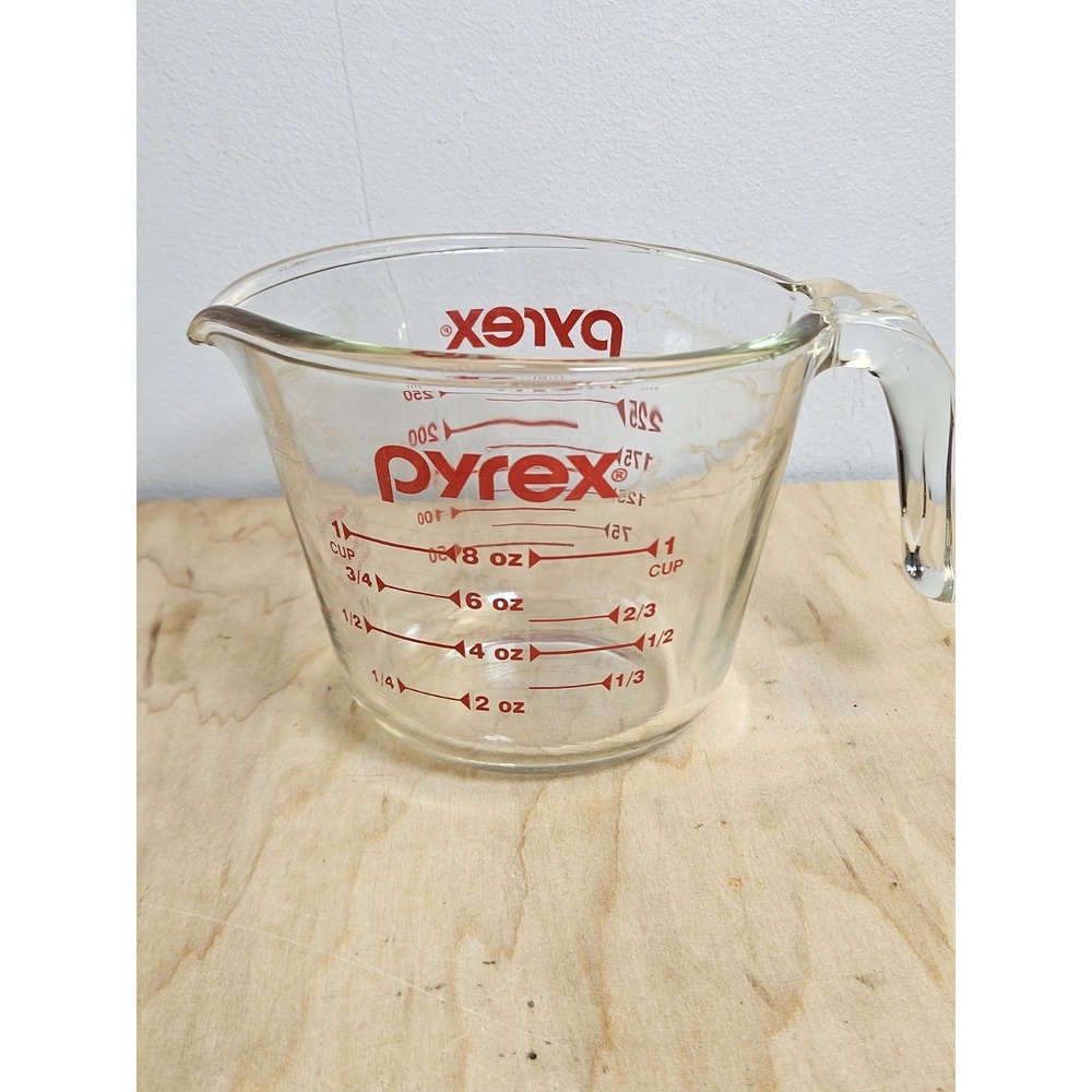 Pyrex 1 Cup 8 Oz Glass Measuring Cup Red Lettering Made in USA Microwaveable